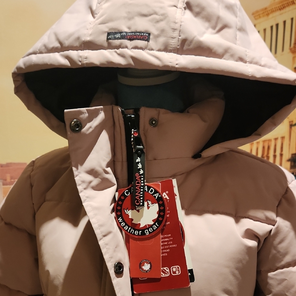 Elegant Women's Blush Puffer Coat - Picture 3 of 17